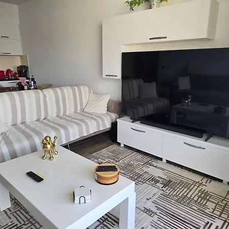 Splendid Sea View, Great Location! *