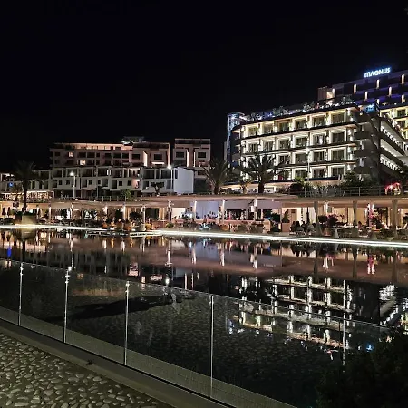 Splendid Sea View, Great Location! 公寓 Vlorë