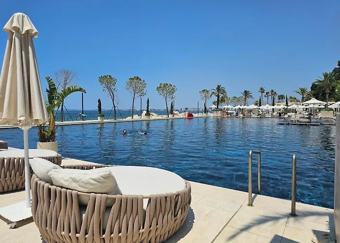 Splendid Sea View, Great Location! 公寓 *