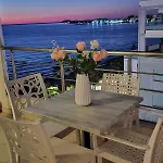 Splendid Sea View, Great Location! *