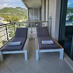 Splendid Sea View, Great Location! Apartment