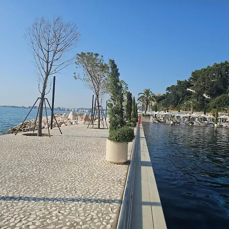 Splendid Sea View, Great Location! Apartment